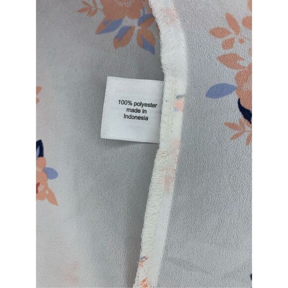 Lane Bryant Split Neck Bell Sleeve Floral Tunic - Picture 6 of 8